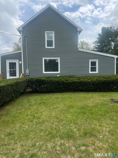 353 Elm St, Windsor Locks, CT, 06096-2108 | Card Image