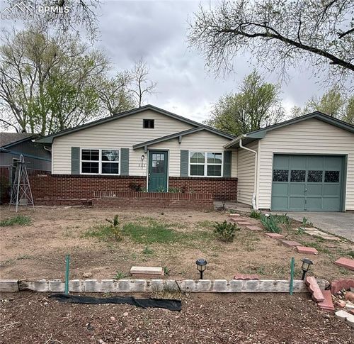 322 Iris Dr, Fountain, CO, 80817-1750 | Card Image