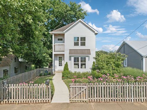 713 S 13th St, Nashville, TN, 37206-3015 | Card Image