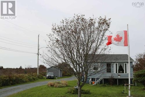 35 Pettipas Rd, Terence Bay, NS, B3T1Y4 | Card Image