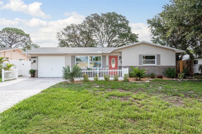 2005 Jefferson Ave, House other with 2 bedrooms, 2 bathrooms and null parking in DUNEDIN FL | Image 5