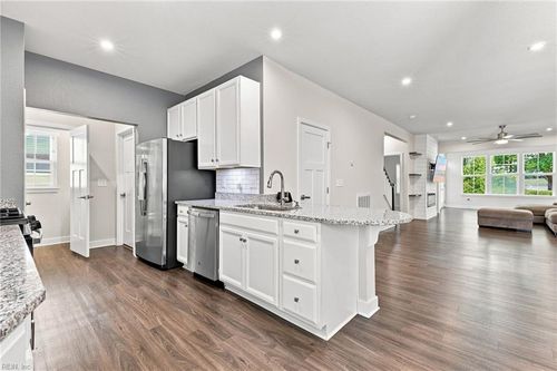 1720 Barkadeer Cv, Chesapeake, VA, 23323-2651 | Card Image