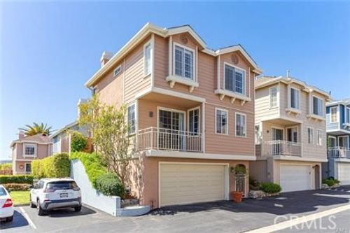 2356 241st St, Lomita, CA, 90717-1064 | Card Image