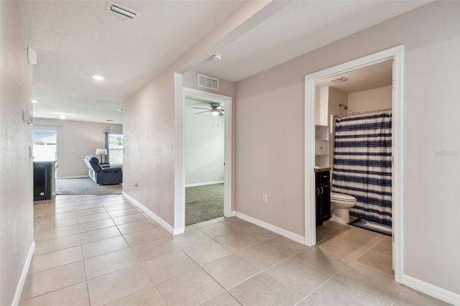 8034 Broad Pointe Dr, House other with 3 bedrooms, 2 bathrooms and null parking in ZEPHYRHILLS FL | Image 6