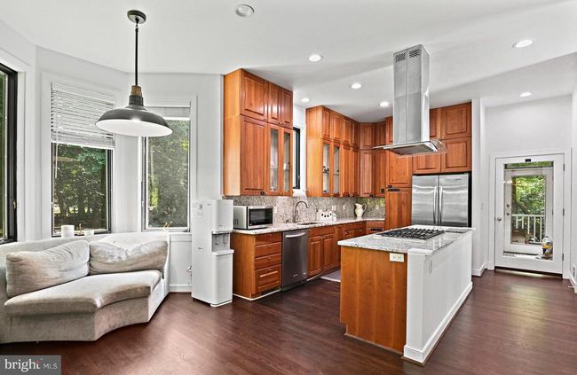 11101 Elmview Pl, House other with 5 bedrooms, 5 bathrooms and null parking in GREAT FALLS VA | Image 10