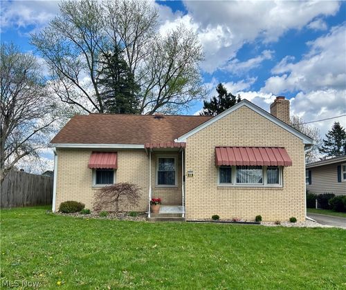 319 Summit Ave, Niles, OH, 44446-3635 | Card Image