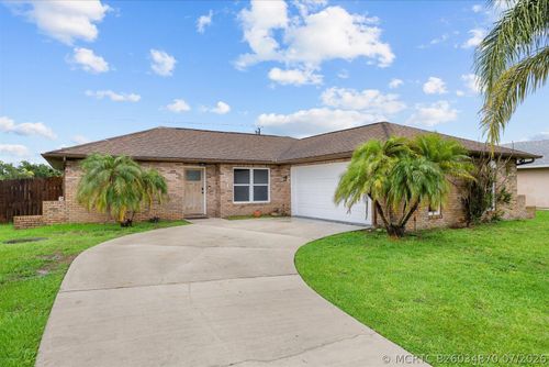 371 Sw Butler Ave, Port Saint Lucie, FL, 34983-1912 | Card Image