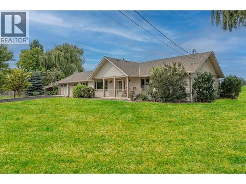 7800 Howe Dr, Coldstream, BC, V1B3C3 | Card Image