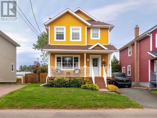 16 Esher Street, Charlottetown, PE, C1A5G4 | Card Image