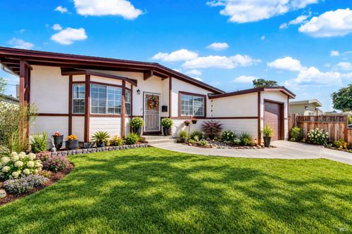 1112 Mckinley Street, Fairfield, CA, 94533 | Card Image