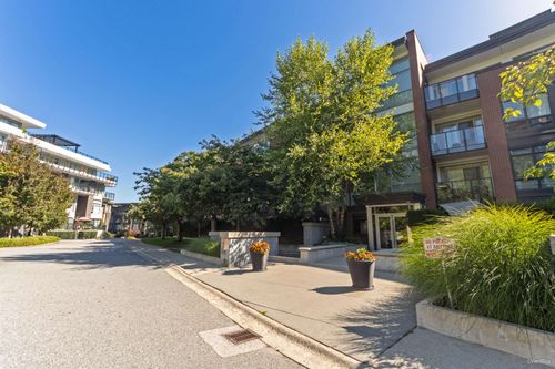 118-22 Royal Ave E, New Westminster, BC, V3L0H1 | Card Image