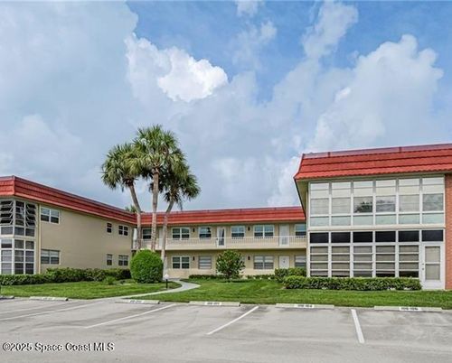apt-204-108 Spring Lake Ct, VERO BEACH, FL, 32962-1766 | Card Image