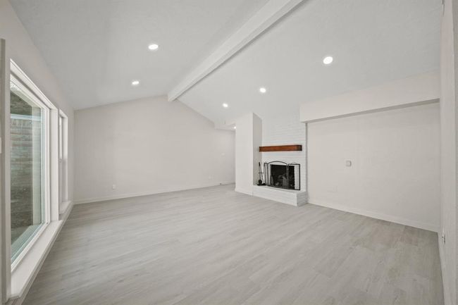 13414 Ravensway Dr, House other with 3 bedrooms, 2 bathrooms and 2 parking in Cypress TX | Image 6