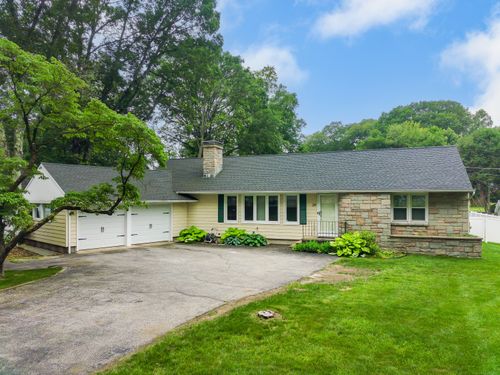 24 Allen Rd, Norwalk, CT, 06851-2308 | Card Image