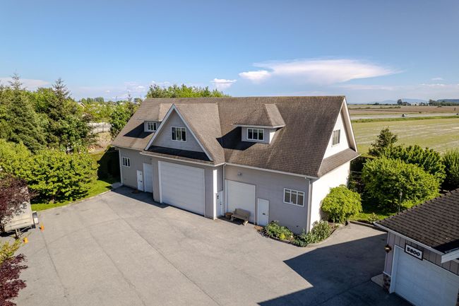 5800 28 Avenue, House other with 4 bedrooms, 2 bathrooms and 5 parking in Delta BC | Image 4