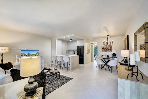 apt-316b-850 Sw 133rd Ter, Pembroke Pines, FL, 33027-7008 | Card Image