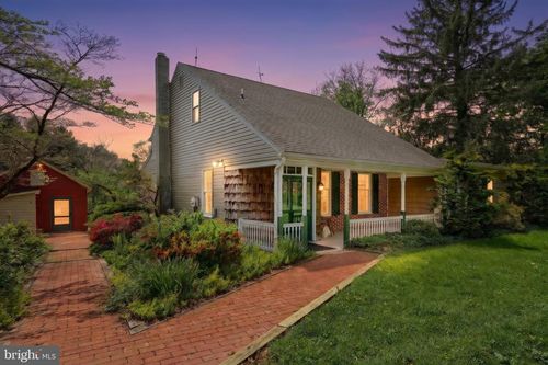 1974 Yingling Dr, Spring Grove, PA, 17362-8967 | Card Image