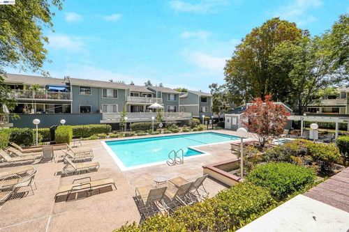 303-3660 Knollwood Ter, Fremont, CA, 94536-7427 | Card Image