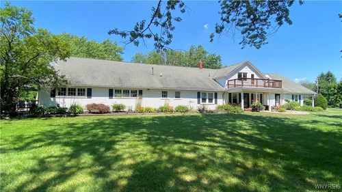 4962 S Freeman Rd, Orchard Park, NY, 14127-3371 | Card Image