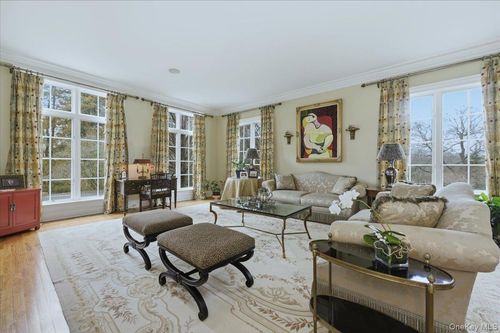 17 Plover Ln, Huntington, NY, 11743-1013 | Card Image