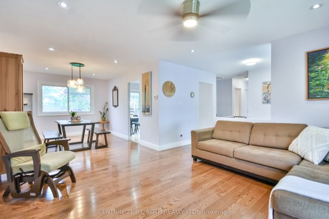 51 Heather St, House other with 3 bedrooms, 2 bathrooms and 2 parking in Barrie ON | Image 9