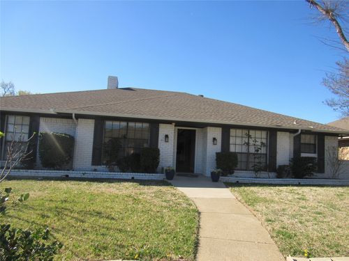 9754 Amberley Dr, Dallas, TX, 75243-2303 | Card Image