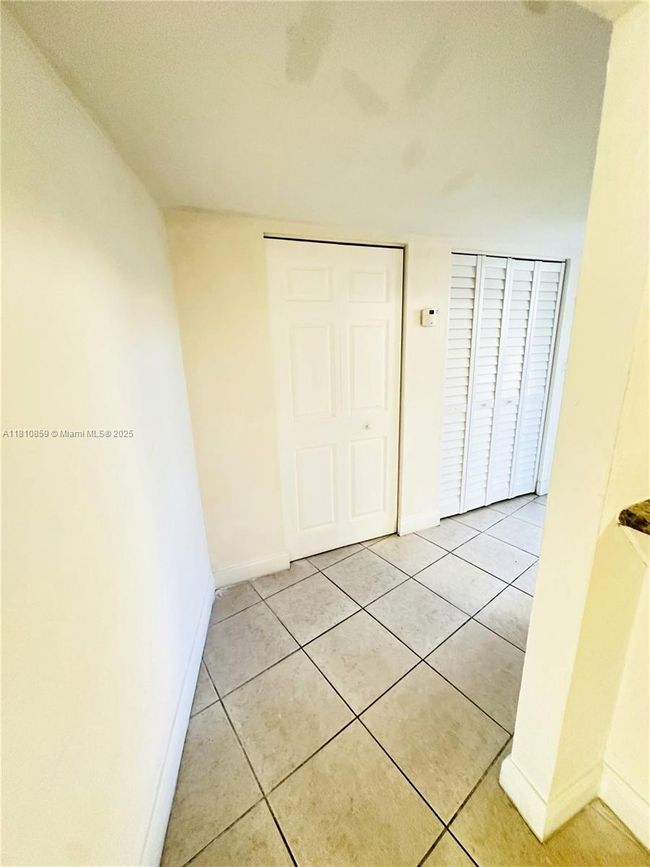 APT-308 - 4205 N University Dr, Condo with 2 bedrooms, 2 bathrooms and null parking in Sunrise FL | Image 16