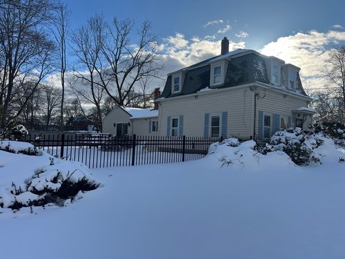 12 Floral Ave, Natick, MA, 01760-4829 | Card Image
