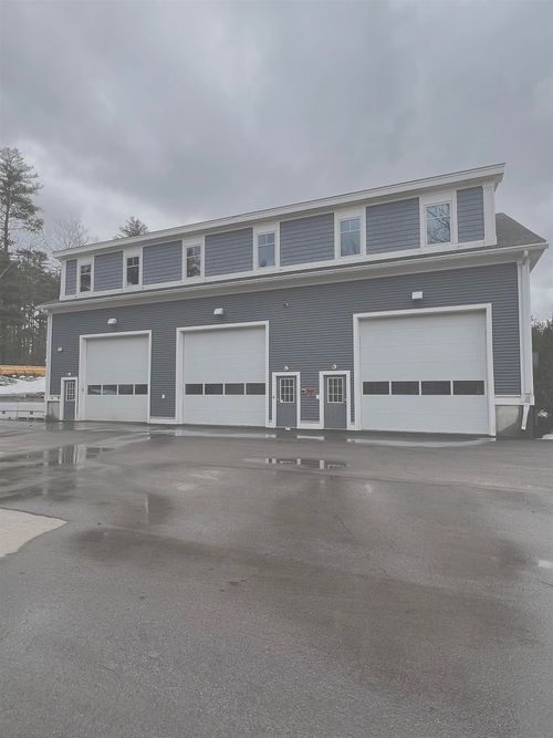 unit-2-3 Tech Cir, Amherst, NH, 03031-2848 | Card Image