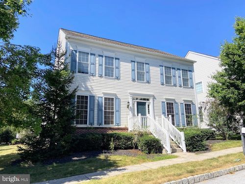 1403 Hampshire Ln, CHESTER SPRINGS, PA, 19425-3863 | Card Image