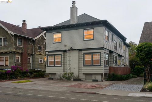 357 Alcatraz Ave, Oakland, CA, 94618 | Card Image