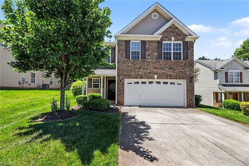 754 Peachtree Meadows Cir, Kernersville, NC, 27284-8968 | Card Image