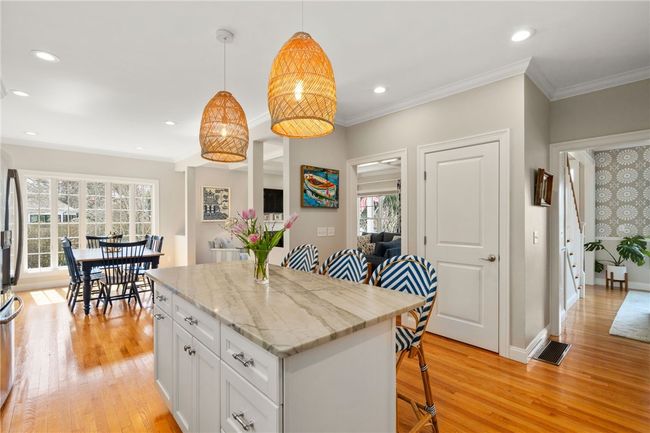 37 Island Dr, House other with 4 bedrooms, 3 bathrooms and 6 parking in Middletown RI | Image 7