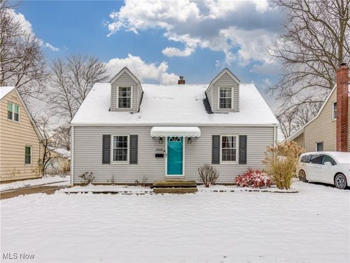 2206 14th St, Cuyahoga Falls, OH, 44223-2453 | Card Image