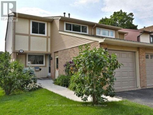 29-1580 Lancaster Dr, Oakville, ON, L6H2Z5 | Card Image