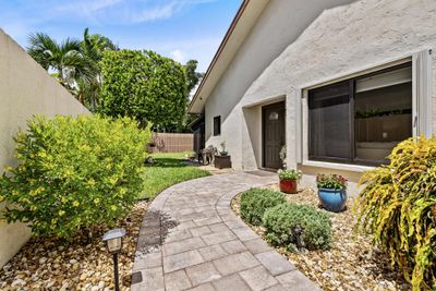 212 Sw 29th Avenue, Townhouse with 2 bedrooms, 2 bathrooms and null parking in Delray Beach FL | Image 2