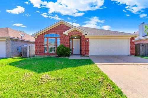 7321 Grass Valley Trl, Fort Worth, TX, 76123-2853 | Card Image