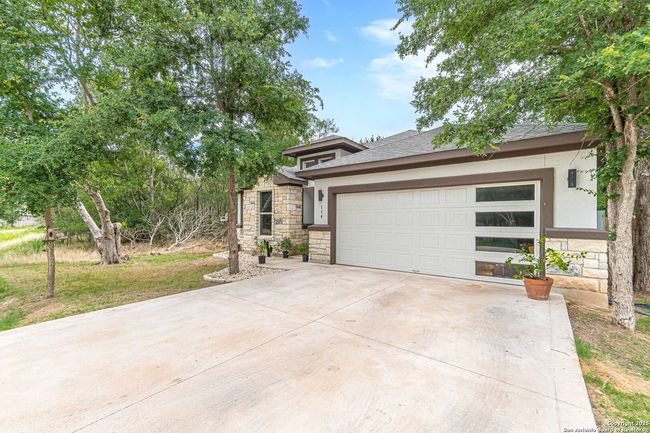 114 Mokukua Lane, House other with 3 bedrooms, 3 bathrooms and null parking in Bastrop TX | Image 4