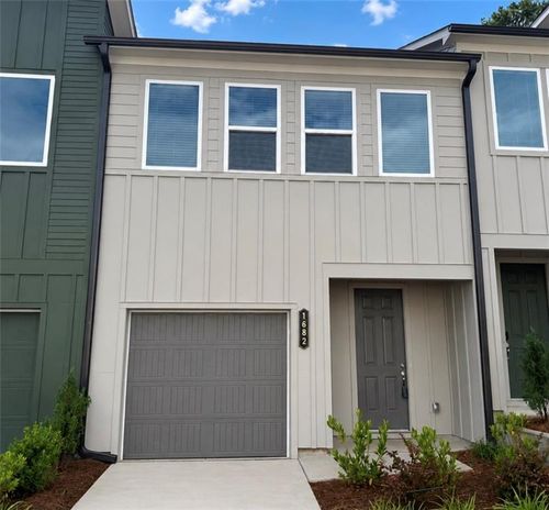 1682 Hannah Ter Nw, Atlanta, GA, 30318-1226 | Card Image