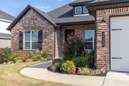2100 Crandall Rd, Pea Ridge, AR, 72751 | Card Image