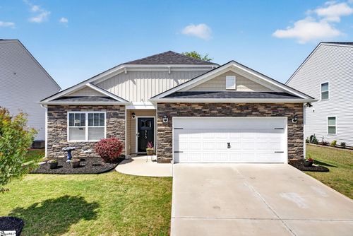 315 Tolbert Dr, Greenwood, SC, 29649-6914 | Card Image