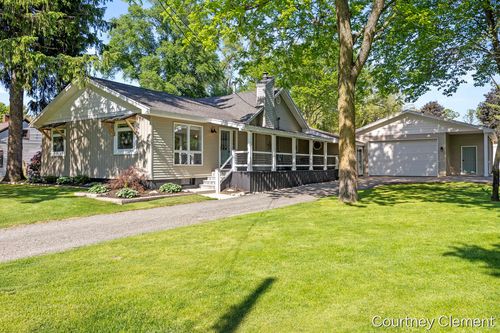 4996 Division Avenue N, Plainfield Charter Township, MI, 49321 | Card Image
