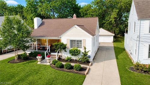 1828 E 291st St, Wickliffe, OH, 44092-2406 | Card Image
