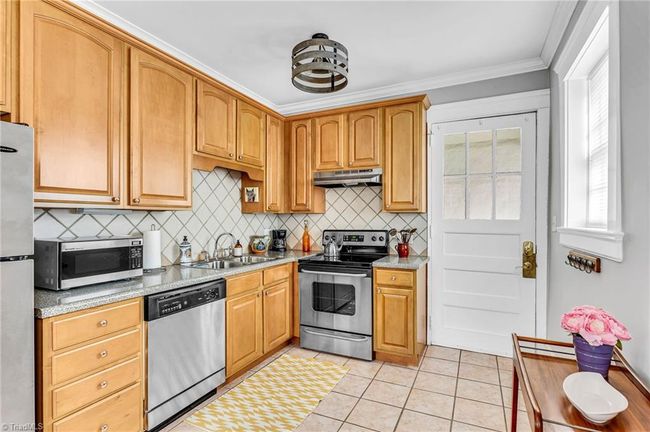 APT-3 - 72 W End Blvd, House other with 1 bedrooms, 1 bathrooms and null parking in Winston-Salem NC | Image 5