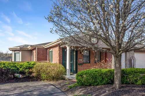 5261 N Bend Xing, Cincinnati, OH, 45247 | Card Image