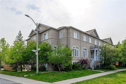 2367 Sutton Dr, Burlington, ON, L7L6Y6 | Card Image