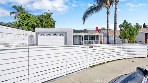 25012 Express Dr, Laguna Hills, CA, 92653-5115 | Card Image