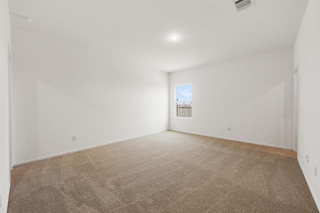 Spare room with carpet and a smoke detector | Image 22