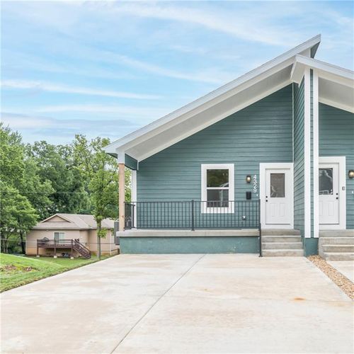 4335/4337 Spruce Avenue, Kansas City, MO, 64130 | Card Image