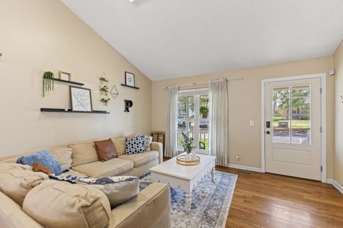 105 Heathcote Ct, Goodlettsville, TN, 37072-2116 | Card Image